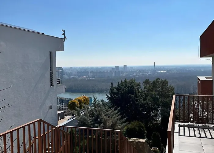 Amazing View Of The River Donau Apartament Bratislava