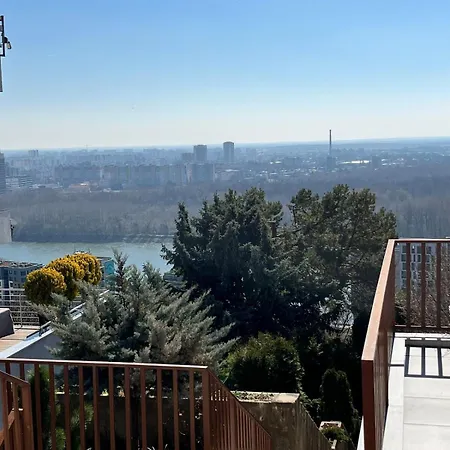 Amazing View Of The River Donau Apartmán Bratislava